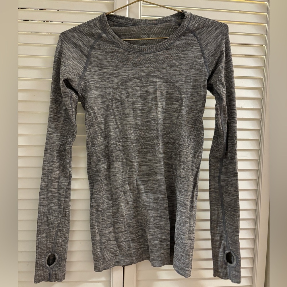 Lululemon Swiftly Tech Long Sleeve Grey